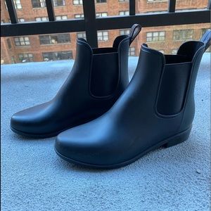Chelsea rainboots